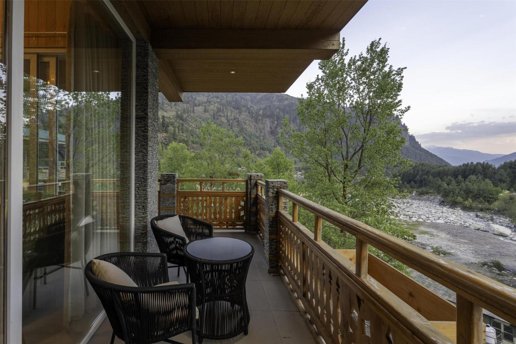 Palchan Hotel & Spa - A Member Of Radisson Individuals Retreats Manali  Exterior photo